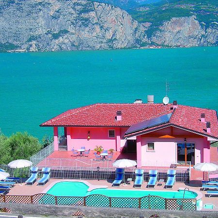 Hotel Residence Panoramica Бренцоне-суль-Гарда Екстер'єр фото